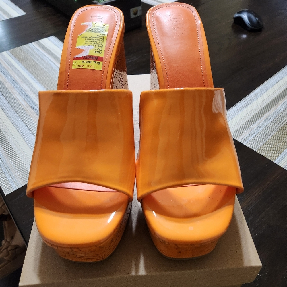 COPY - Inc size 9.5 wedges orange